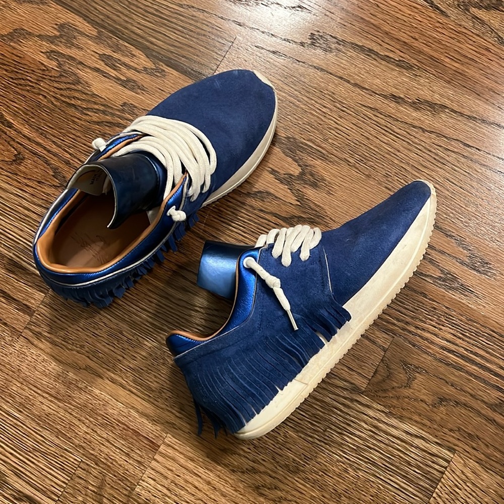 Esseutesse Blue Suede Fringe Sneakers
